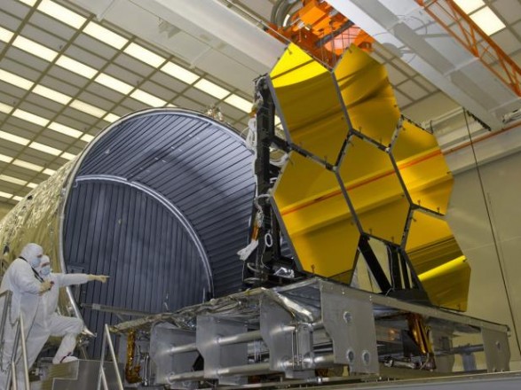 NASA показало самый мощный телескоп в мире (ФОТО) 11