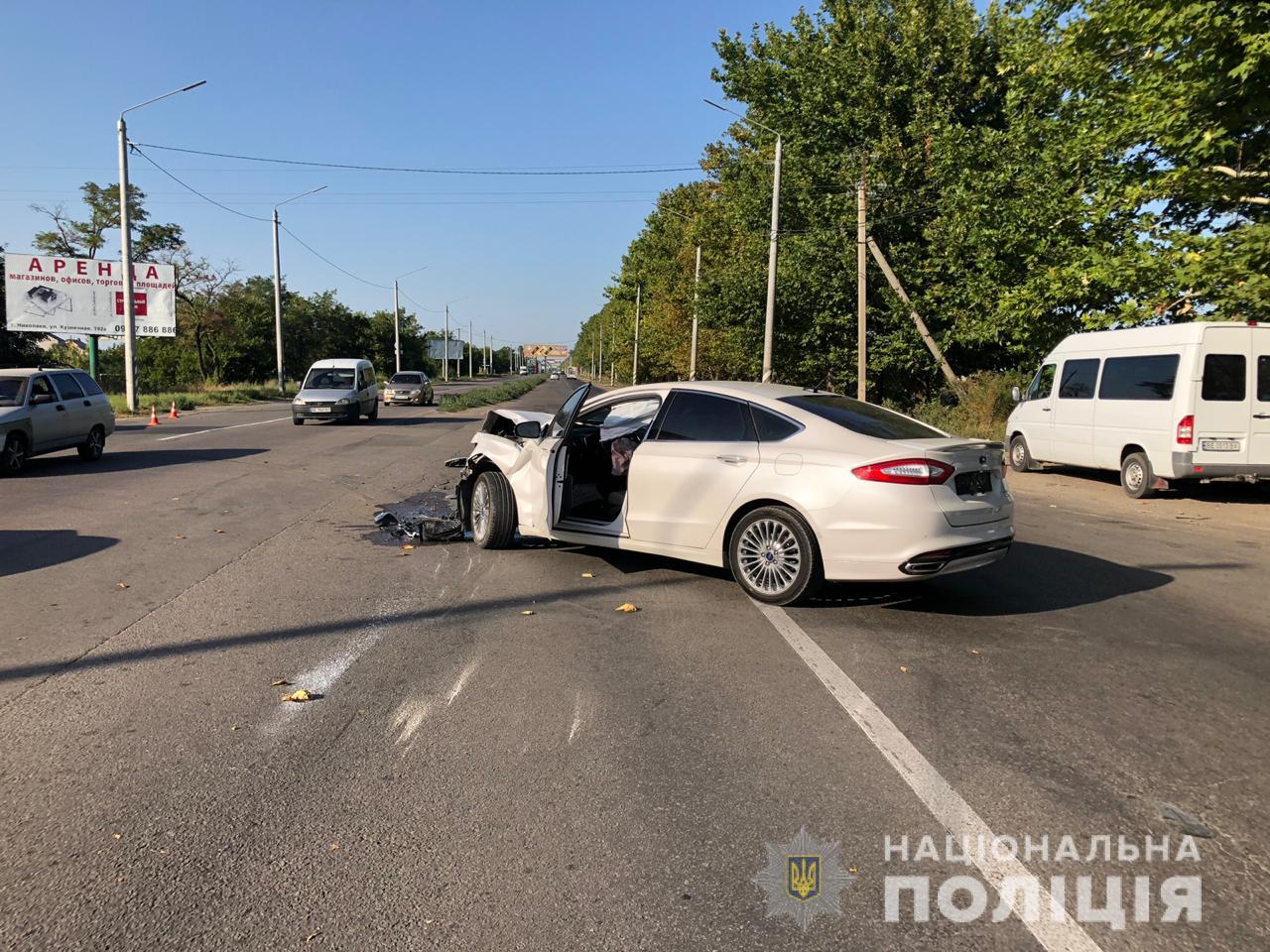 После аварии «Форда» и «Рено» в Корабельном районе пострадали четыре человека (ФОТО)