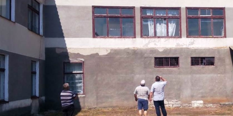 В Кривоозерском районе восстановили поврежденную ураганом крышу школьного спортзала (ФОТО)