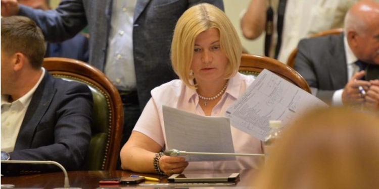 Евросолидарность в парламенте ушла в оппозицию к действующей власти