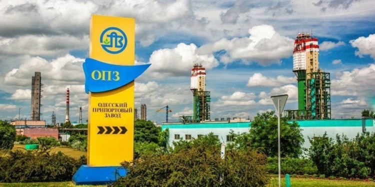 Одесский припортовый завод запустил производство после годового простоя