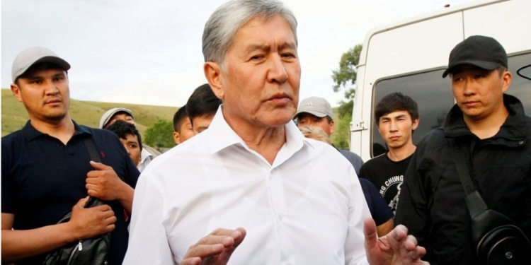 Суд арестовал имущество экс-президента Кыргызстана Атамбаева