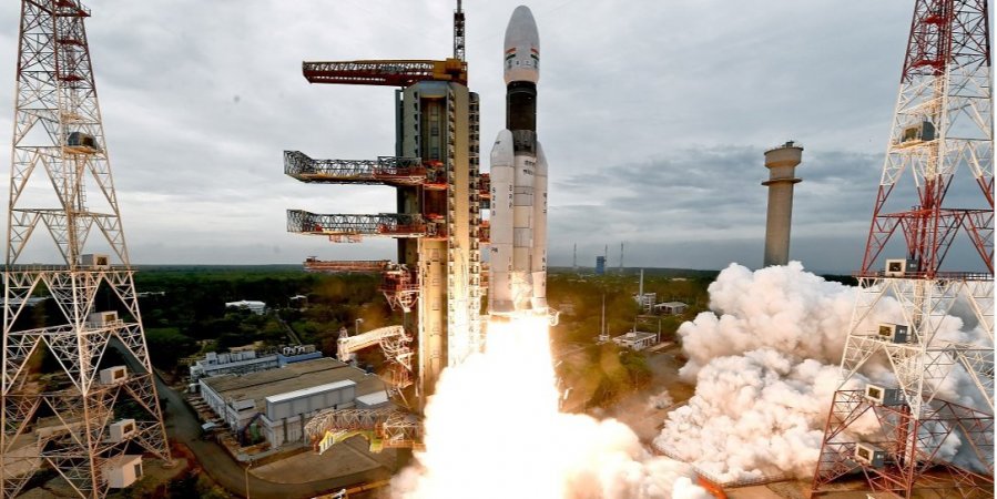 Индийская космическая станция успешно ушла с земной орбиты 1