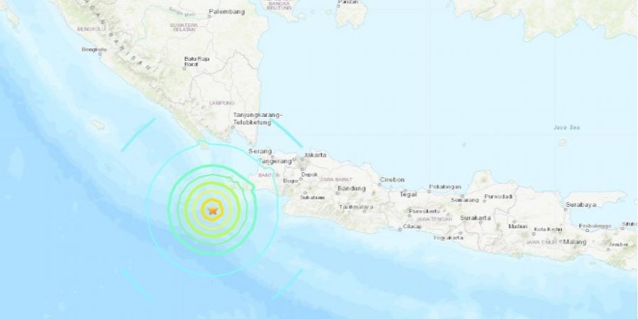 У берегов Индонезии произошло мощное землетрясение, есть угроза цунами 1