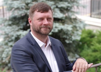Главой Слуги народа станет Александр Корниенко — СМИ