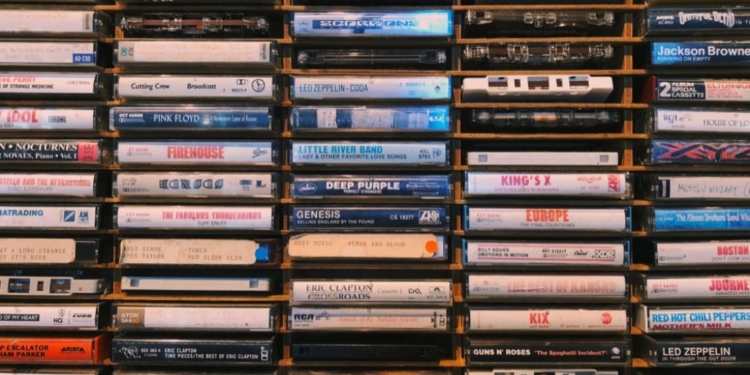 Качество ничто, чувства все: почему возвращаются аудиокассеты