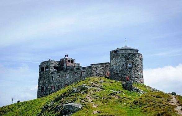 На горе Поп Иван вандалы повредили оборудование легендарной обсерватории