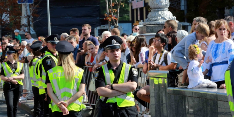 Во время мероприятий ко Дню Независимости в Киеве полиция задержала троих человек (ВИДЕО)