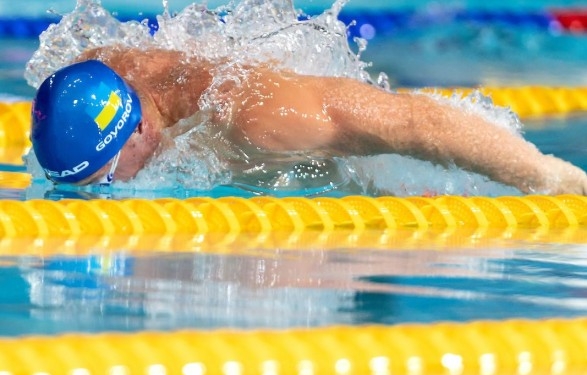 Украинский пловец победил на Кубке мира по плаванию в Токио