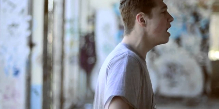 В Николаеве суд отпустил под личное обязательство рэпера, который наехал на патрульного