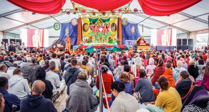 В Коблево проходит третий фестиваль кришнаитов «Бхакти Сангама» (ВИДЕО)