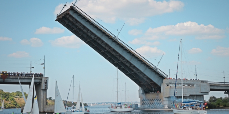 “Парад на воде”, – флотилия яхт, байдарок и каноэ в Николаеве (ФОТО)