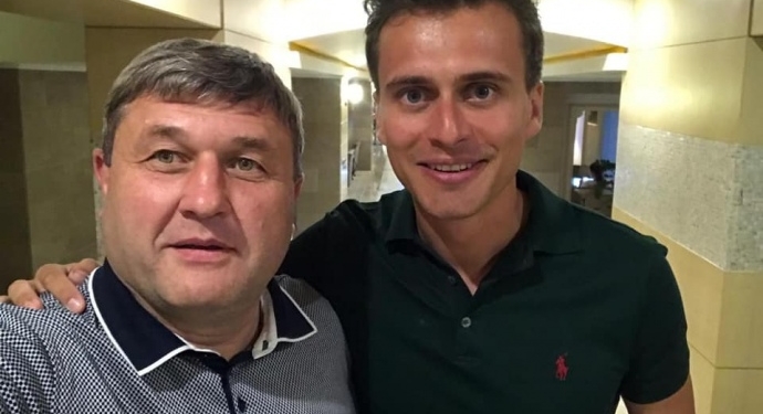 Нардепы-кнопкодавы от «Слуги народа» пообещали отдать месячную зарплату на благотворительность