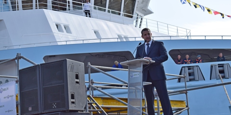 «Ви відроджуєте суднобудування», – Олександр Стаднік привітав «Нібулон» із введенням в експлуатацію 140-метрового судна (ФОТО)