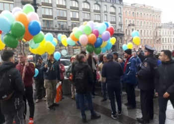 В Санкт-Петербурге задержали учасников акции, требовавших прекратить военные действия в Украине