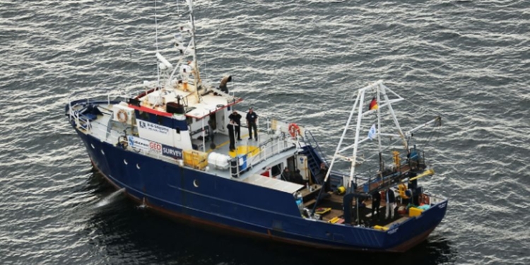 Хотели что-то добыть для аукциона? Накануне 25-летия со дня крушения парома «Эстония» с немецкого судна запустили робота-водолаза