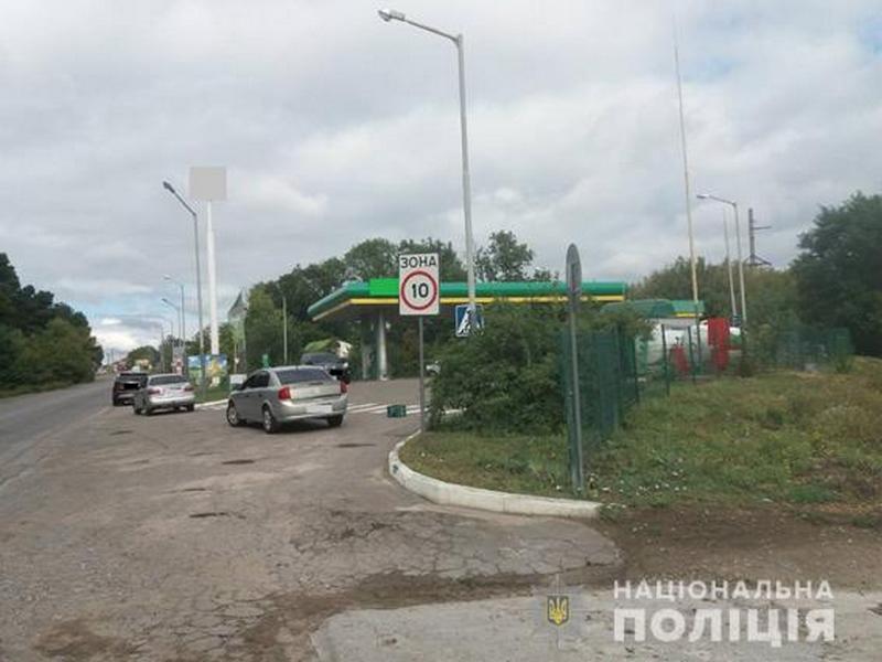 На Николаевщине – очередное нападение на АЗС: трое неизвестных вынесли сейф с 24 тыс.грн. 1
