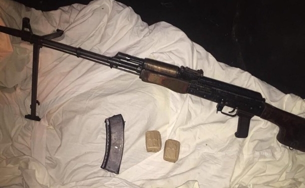 На Буковине бывший военный продавал оружие из зоны ООС