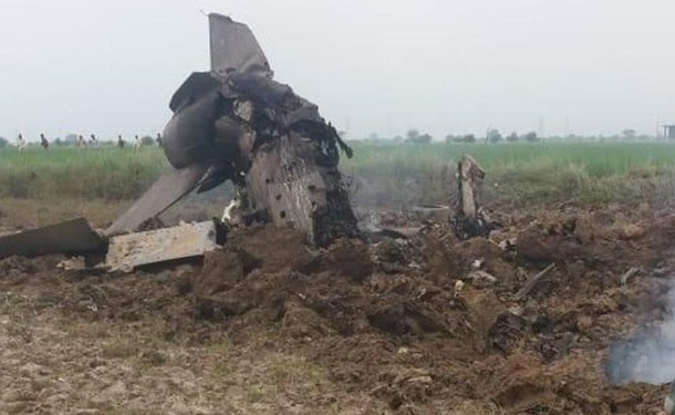 В Индии потерпел крушение истребитель