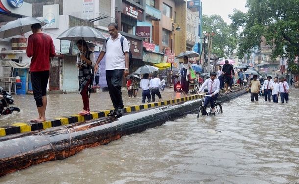 В Индии более 70 человек погибли из-за сильных ливней