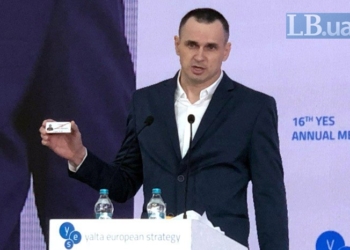 Сенцов выступил на открытии Ялтинской европейской стратегии (ВИДЕО)