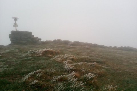 В Карпатах на горе Поп Иван выпал снег 1