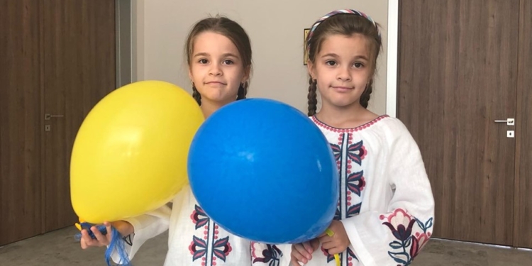 В Стамбуле учебный год начался еще в одной украинской школе (ФОТО)