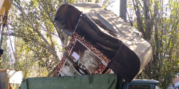 В Заводском районе демонтировали ряд нелегальных «будок» (ФОТО)