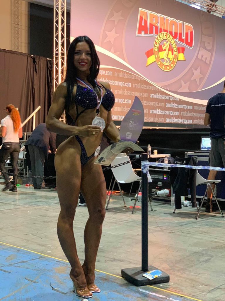 Спортсменка из Николаева выиграла серебро на конкурсе «Арнольд Классик Европа» 1