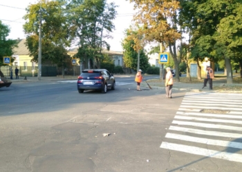 В Николаеве закончились ямы на дорогах? Дорожники режут асфальт там, где они…будут!  (ФОТО и ВИДЕО)