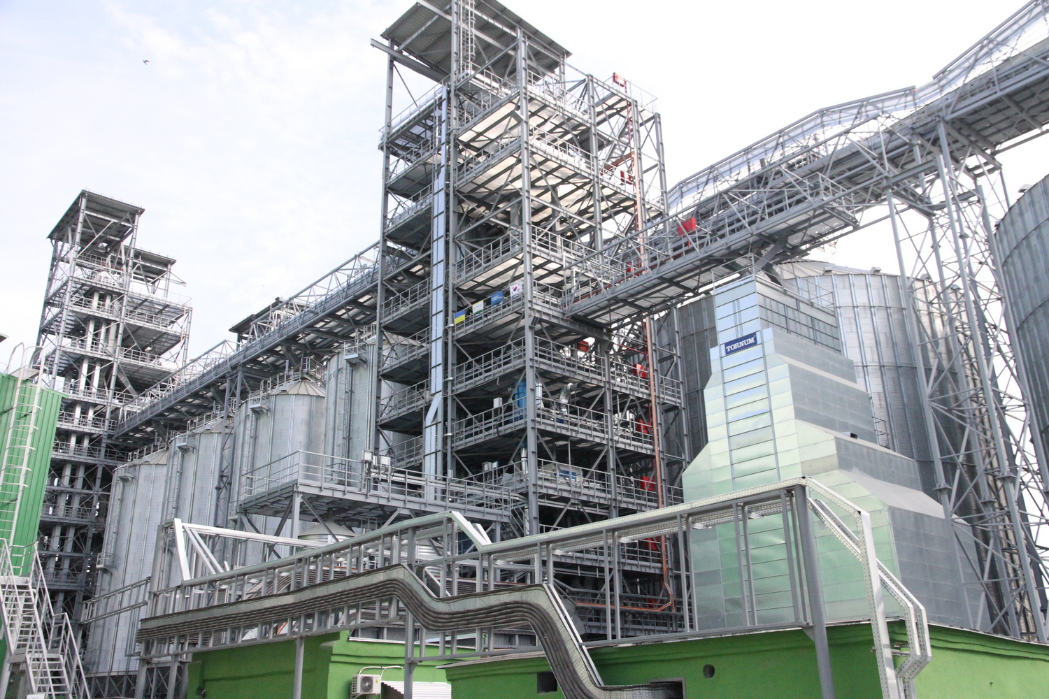 В Николаеве при участии корейской компании Posco International открыли зерновой терминал (ФОТО)