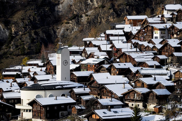 В Швейцарии деревни заманивают новых жителей… деньгами 1