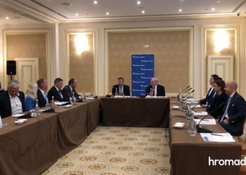 Не все. Представители крупного бизнеса подписали меморандум о принципах предпринимательства