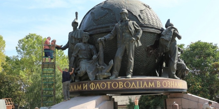 Основателю Николаева на “Шараевом кургане” возвращают корабль, украденный в 90-х годах (ФОТО)