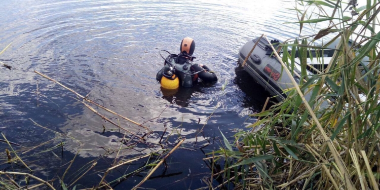 В Первомайском районе на р.Синюха пропал рыбак. Нашли водолазы…(ФОТО)