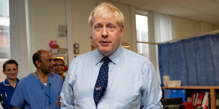 Борис Джонсон отрицает незаконные связи с американской предпринимательницей