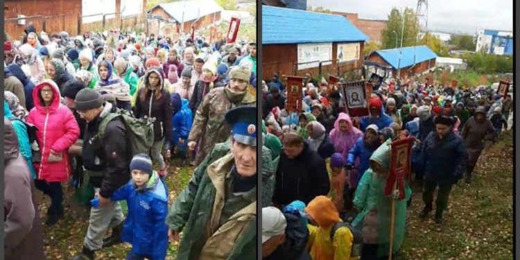 В России школьники прошли крестный ход, чтобы помолиться о хороших оценках (ВИДЕО)