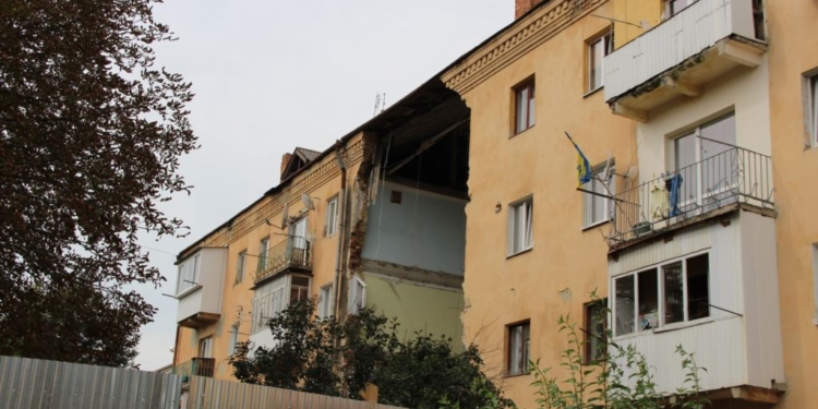 Разрушение несущей стены подвала – причина обвала дома в Дрогобыче, под руинами которого погибли восемь человек