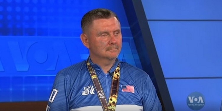 Николаевский киборг Александр Терещенко пробежал 10 км в марафоне Морской пехоты в США (ВИДЕО)