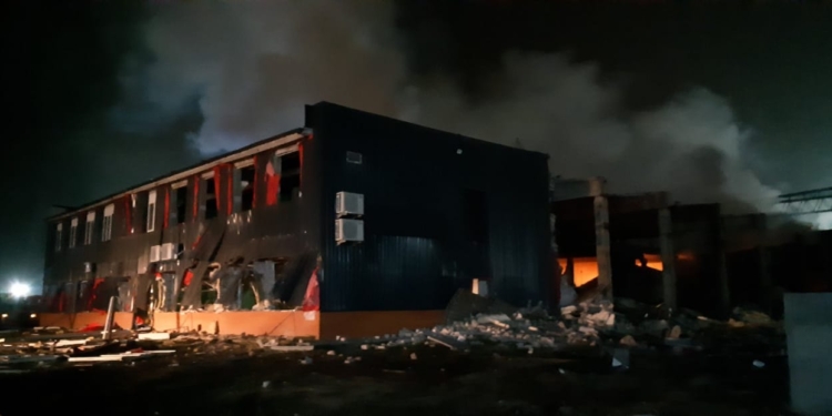 В Днепре произошел взрыв на складе маслоэкстракционного завода «Потоки» – склад разрушен (ФОТО, ВИДЕО)