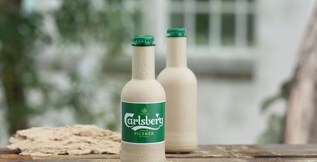 Carlsberg показал бумажные бутылки для пива 1