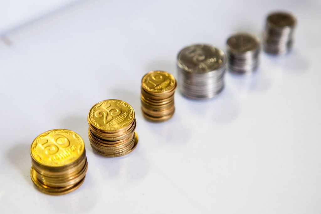 НБУ выводит из обращения монеты номиналом 25 коп и гривны образцов до 2003 года 1
