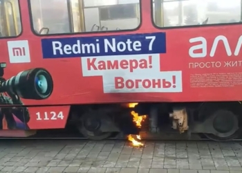 Во Львове на ходу загорелся трамвай