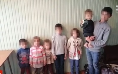 В Одессе мать на двое суток оставила шестерых детей на улице 1