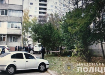 Под Киевом мать выбросила младенца в окно