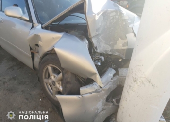 В Вознесенском районе столкнулись две легковушки – водитель одной из них в больнице (ФОТО)