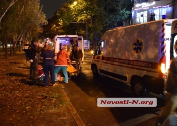 В Николаеве «Фольксваген» сбил выбежавшую на дорогу женщину – пострадавшая в тяжелом состоянии (ФОТО, ВИДЕО)