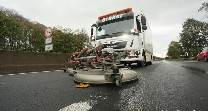 В Германии будут менять 10 км автобана: не могут отмыть асфальт (ФОТО)