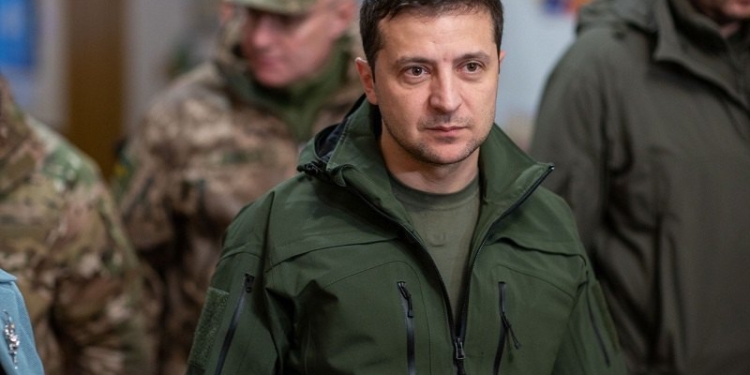 Зеленский прокомментировал “эмоциональные разговоры” в Золотом с николаевским ветераном (ФОТО)