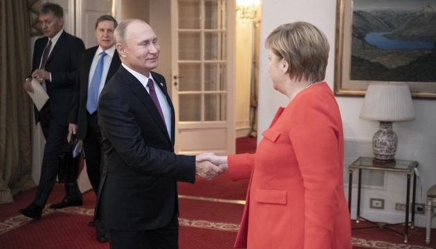 Меркель и Путин обсудили транзит газа через Украину 1
